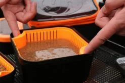 Bait Strainer 3,3 Pint - Guru -Aanbevolen Winkels Voor Visuitrusting 1266183921